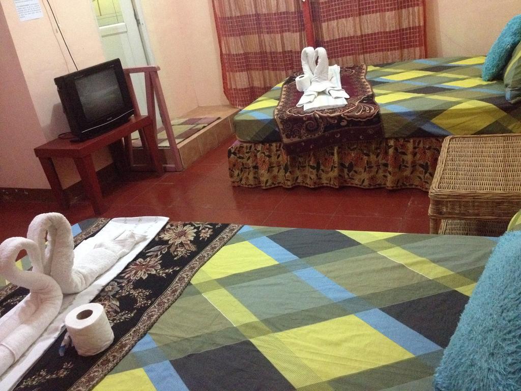Lagrosa Backpackers Otel Coron Dış mekan fotoğraf